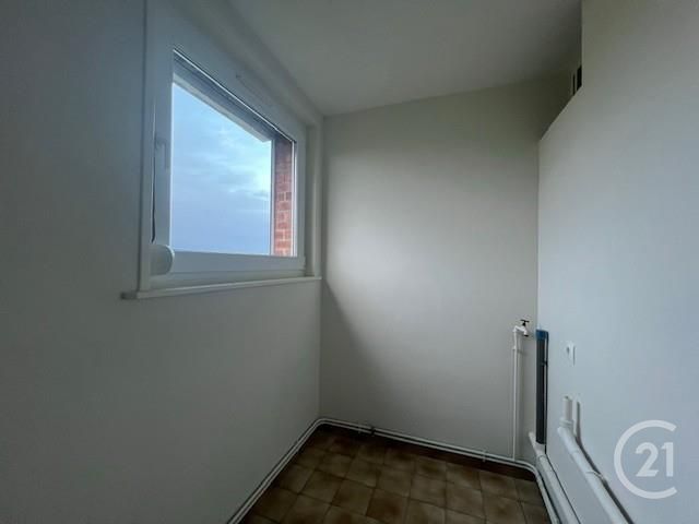 Appartement F4 à louer - 4 pièces - 88.89 m2 - LESQUIN - 59 - NORD-PAS-DE-CALAIS - Century 21 Lm Immobilier