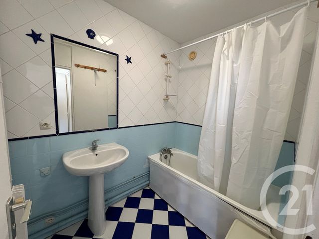 Appartement F1 à louer - 1 pièce - 37.0 m2 - HELLEMMES LILLE - 59 - NORD-PAS-DE-CALAIS - Century 21 Lm Immobilier