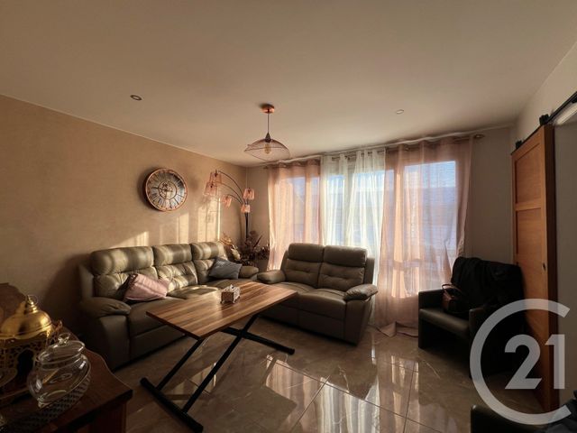 Appartement à vendre - 4 pièces - 70.23 m2 - HELLEMMES LILLE - 59 - NORD-PAS-DE-CALAIS - Century 21 Lm Immobilier