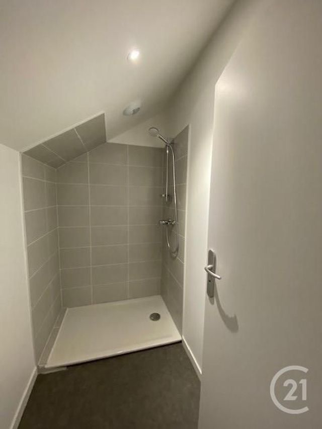 maison à louer - 1 pièce - 11.2 m2 - LEZENNES - 59 - NORD-PAS-DE-CALAIS - Century 21 Lm Immobilier