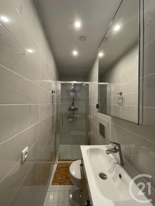 Appartement F5 à louer - 2 pièces - 100.0 m2 - HELLEMMES LILLE - 59 - NORD-PAS-DE-CALAIS - Century 21 Lm Immobilier