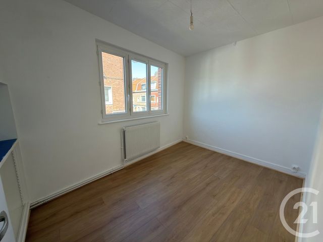 maison à louer - 4 pièces - 83.42 m2 - HELLEMMES LILLE - 59 - NORD-PAS-DE-CALAIS - Century 21 Lm Immobilier