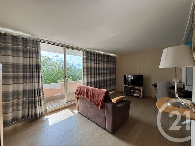 Appartement T2 à vendre - 2 pièces - 56.0 m2 - VILLENEUVE D ASCQ - 59 - NORD-PAS-DE-CALAIS - Century 21 Lm Immobilier