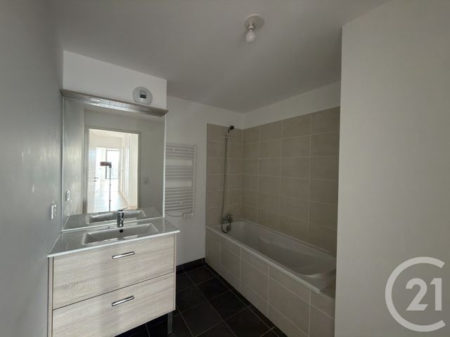 Appartement F3 à louer - 3 pièces - 68.02 m2 - LILLE - 59 - NORD-PAS-DE-CALAIS - Century 21 Lm Immobilier
