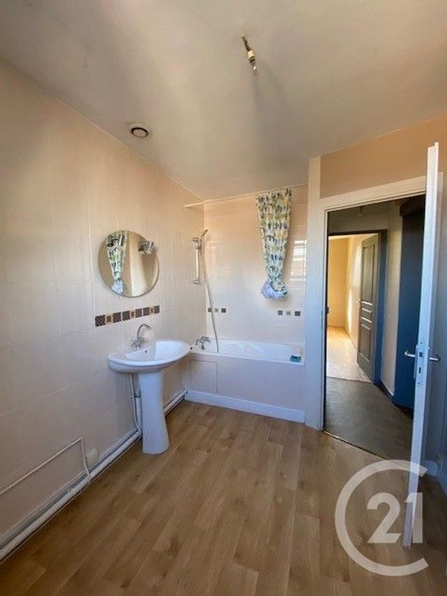 Appartement F2 à louer - 2 pièces - 62.43 m2 - LILLE - 59 - NORD-PAS-DE-CALAIS - Century 21 Lm Immobilier