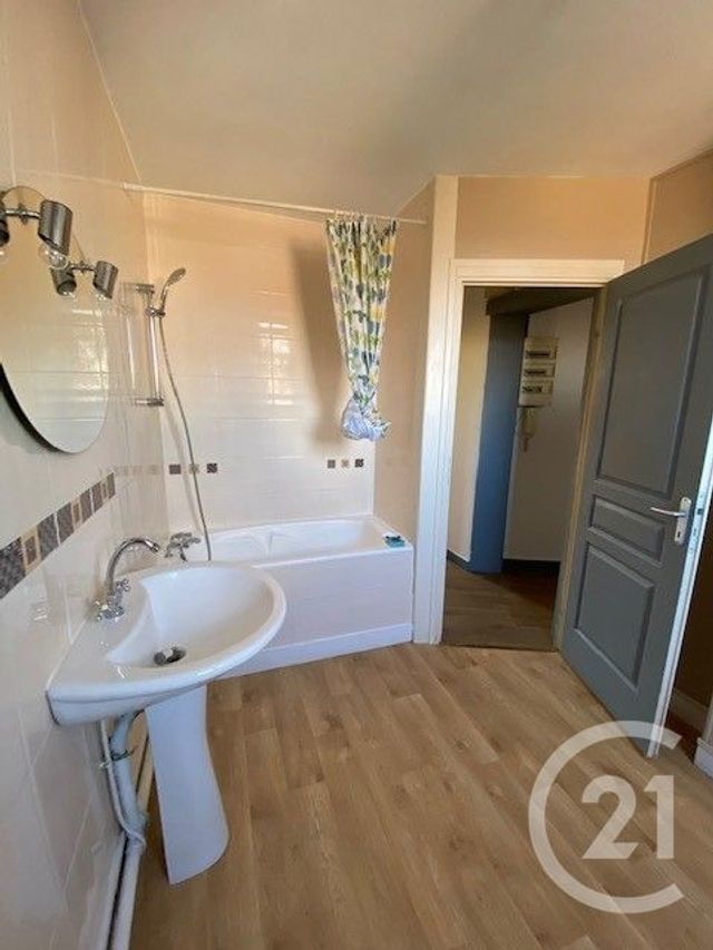 Appartement F2 à louer - 2 pièces - 62.43 m2 - LILLE - 59 - NORD-PAS-DE-CALAIS - Century 21 Lm Immobilier