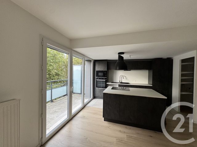 Appartement T4 à louer - 4 pièces - 92.9 m2 - LILLE - 59 - NORD-PAS-DE-CALAIS - Century 21 Lm Immobilier