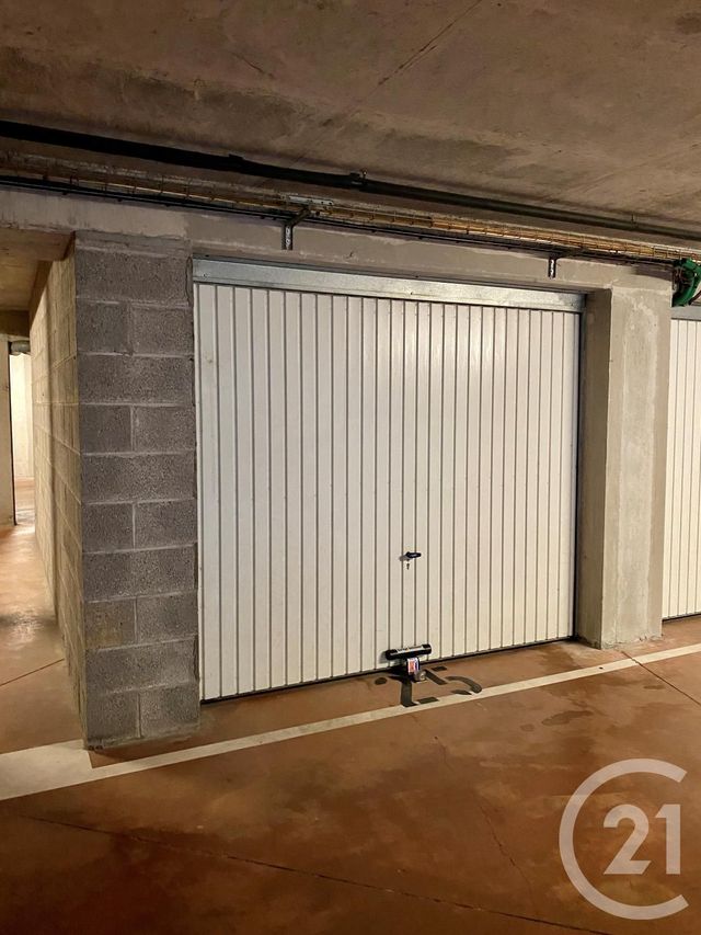 Afficher la photo en grand Appartement F4 à vendre - 4 pièces - 84.0 m2 - HELLEMMES LILLE - 59 - NORD-PAS-DE-CALAIS - Century 21 Lm Immobilier